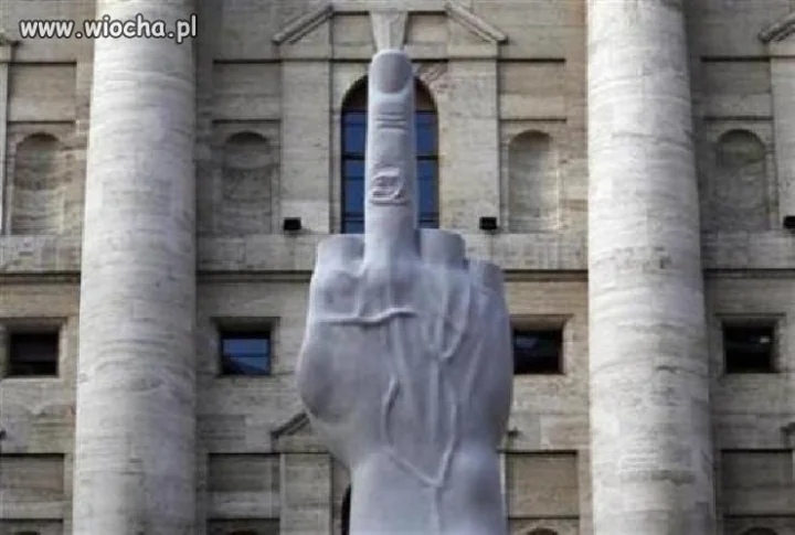 Proponuję postawić taki przed sejmem. 