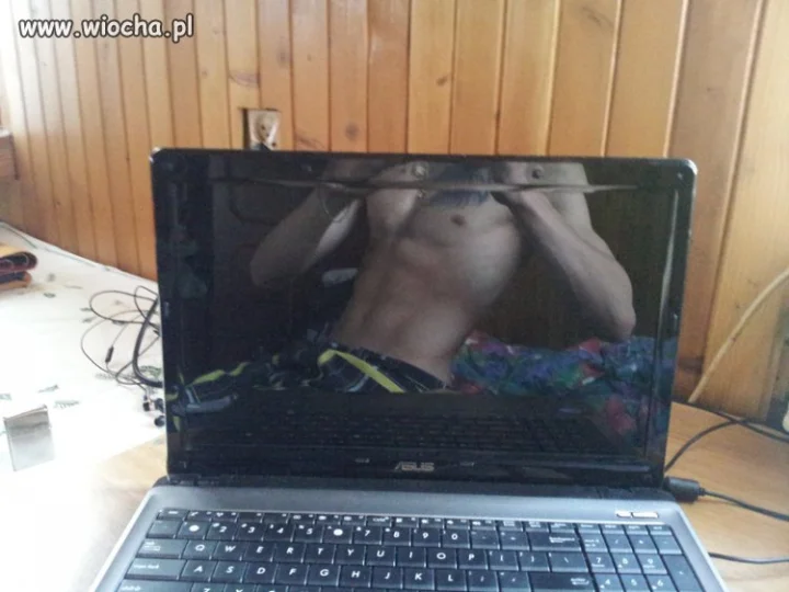 Lustra, bańki, szyby...teraz laptop