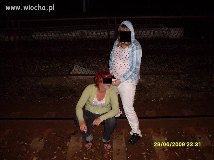 Napalone dziunie na torach