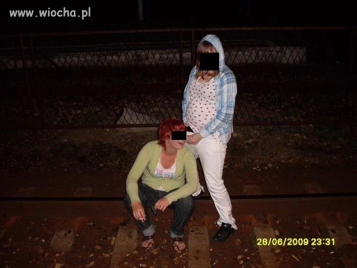 Napalone dziunie na torach