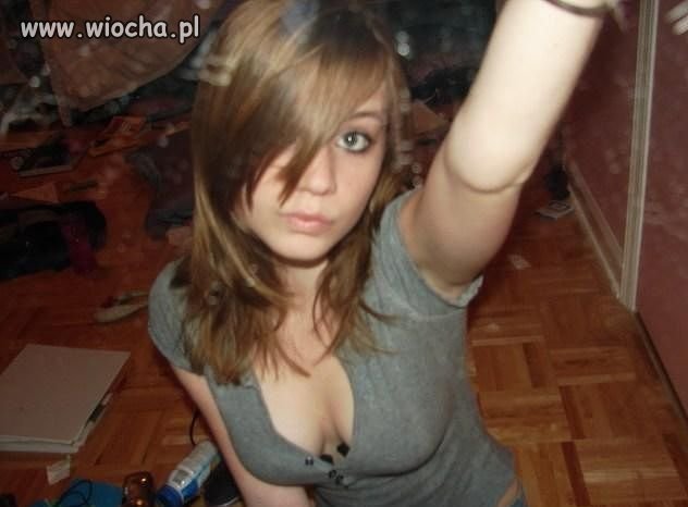 Ohhh , chciałam być taka seksi i pokazałam cycki