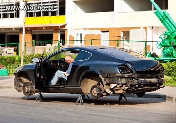 Bentley Service.
