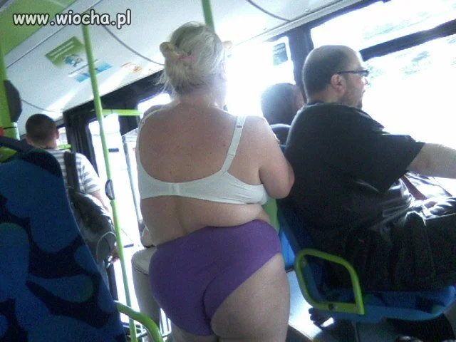 Pani w autobusie