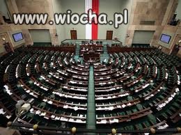 1.VII.2012 przyznali sobie dodatkowo 500=12500/mc