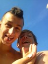 Zabawa z kolegami w białą maź.