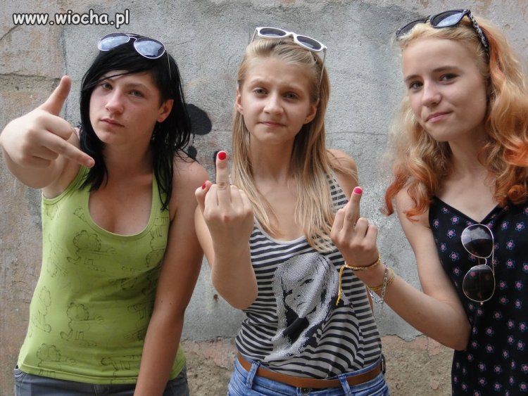 Pokażemy środkowego palca na fb