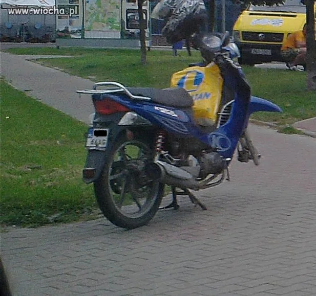 Chwilę postał i...