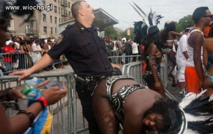 Policjant w potrzebie.
