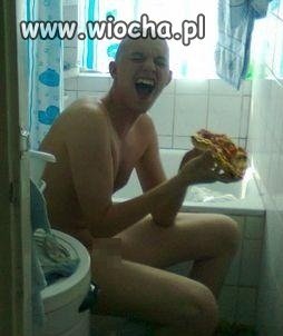 Jedzenie w kibelku
