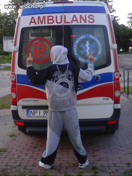 Zbierajmy na nowy mózg dla tego pana 