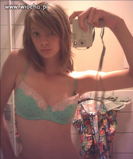 Ona idzie teraz do 3 klasy gim.
