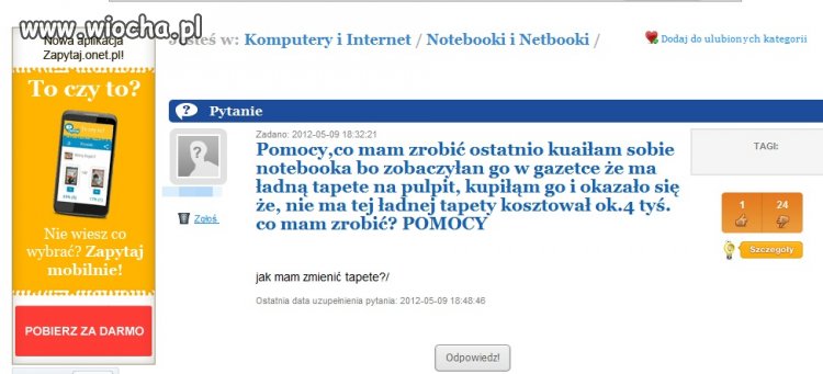 Laptop z ładną tapetą