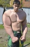 Mistrz fotoshopa z niezłymi muskułami!