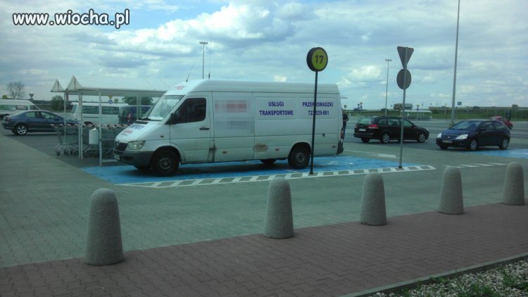 Auchan...