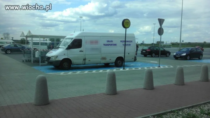 Auchan...