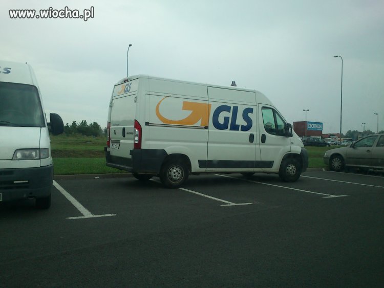 3 Miejsca Parkingowe