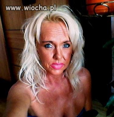 Włosy są, makijaż jest, " dzióbek " jest ...