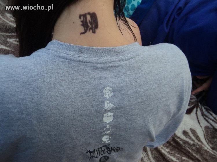 13latka i na szyji tatuaż z henny JP opis pod zdję