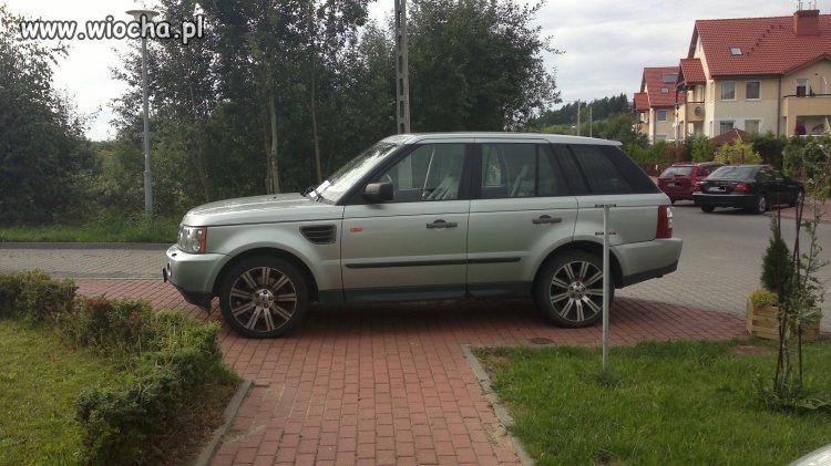 Tak parkować potrafią tylko kobiety