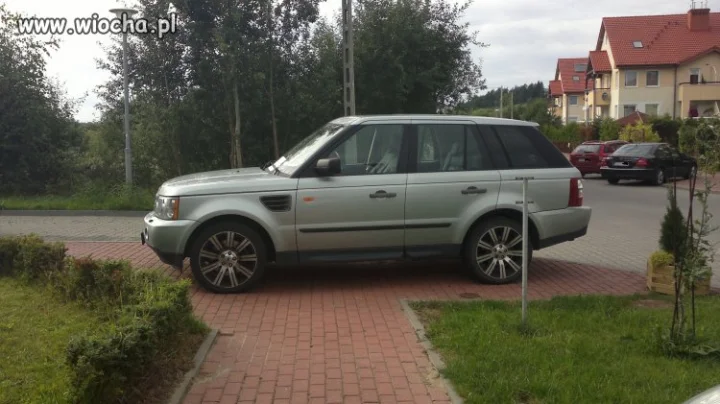 Tak parkować potrafią tylko kobiety