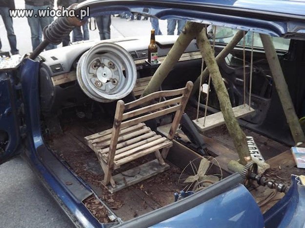 Każdy radzi sobie jak może...