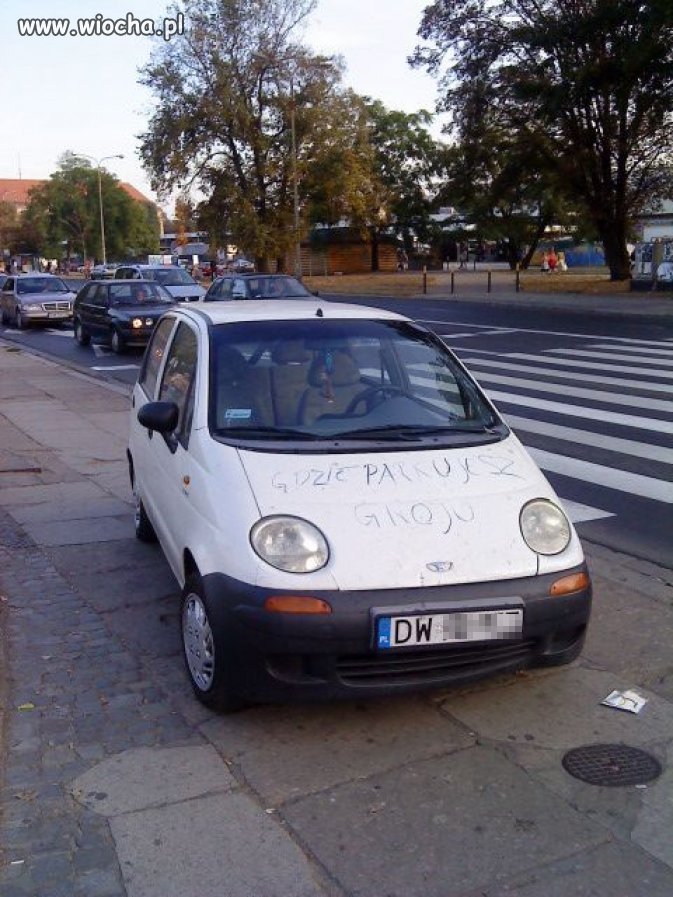 Ktoś to parkowanie docenił ...
