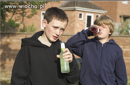 Lans małolatów na piwo... wiadomo...