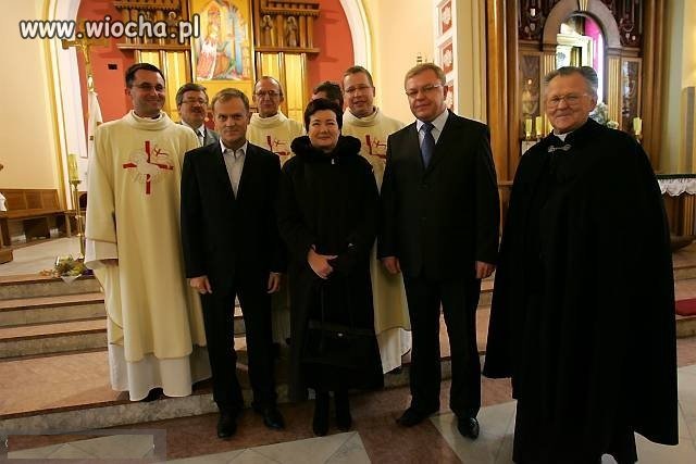 Najwyższe władze w państwie...(w żółtym)...