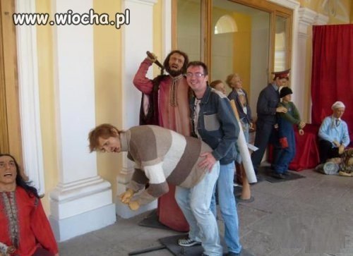 Takie tam w muzeum, moczę w wosku. 