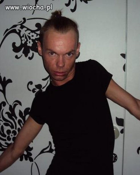 Bardzo męski mężczyzna
