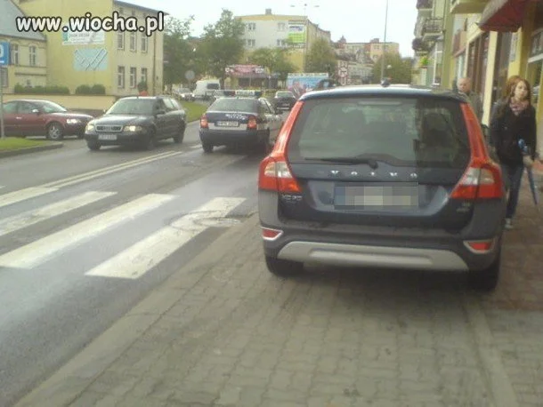 Wyjdę prosto na chodnik...