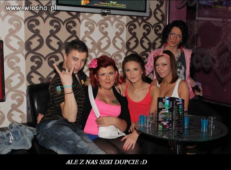 DUPY 