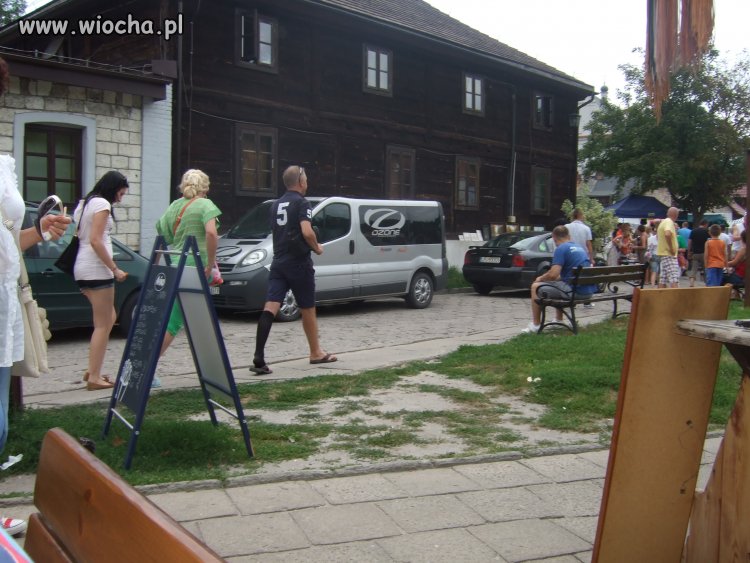 TAKIE TAM NA SPACERZE