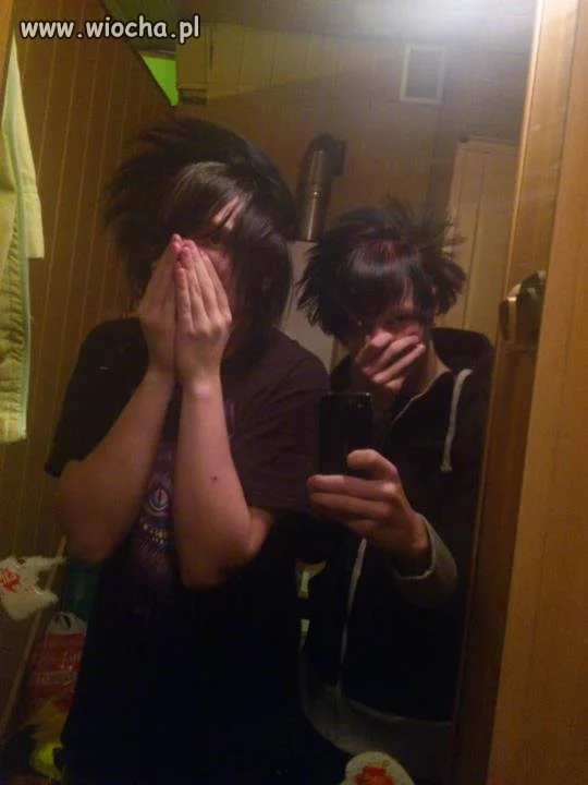 Emo scene czy jakoś tak...