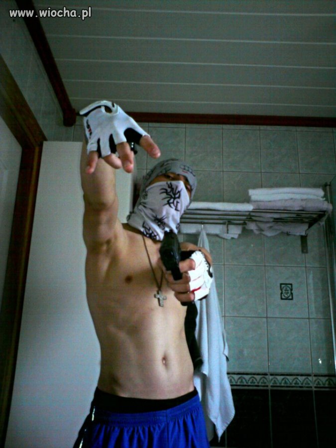 Opis - A im Gangsta man ...