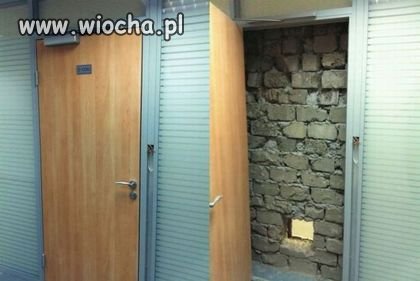 Drzwi ewakuacyjne