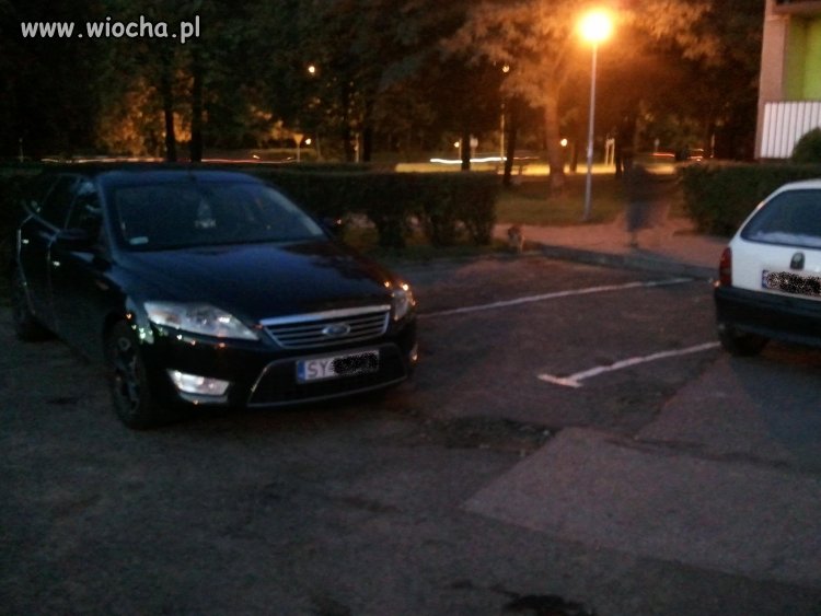 Ten sam parking..  (10 dni później..)