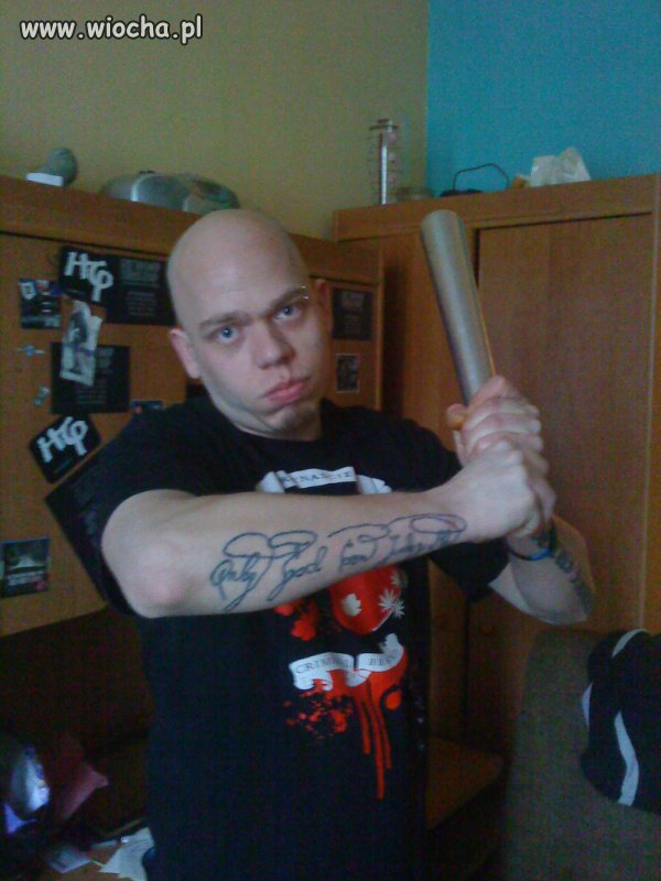 Widać, że pała mała ... to jeszcze ujdzie ...