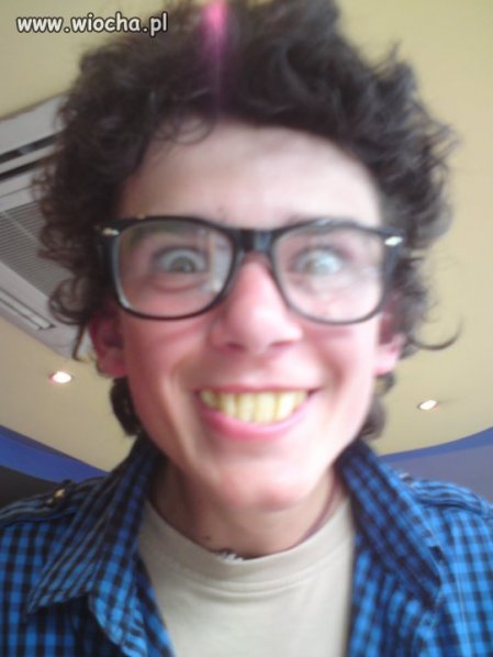 YYY.