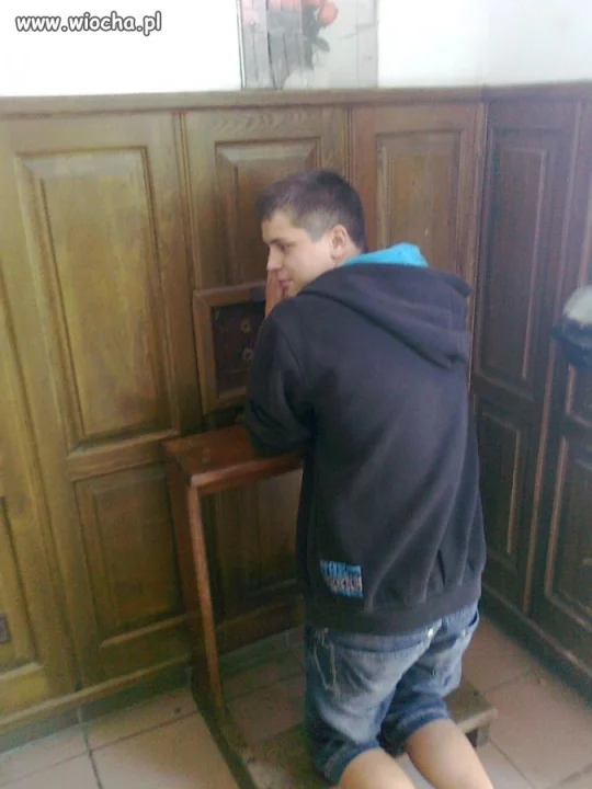 Zdjęcie w kościele . 