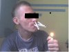 Nikotyna wyżarła mu mózg... 
