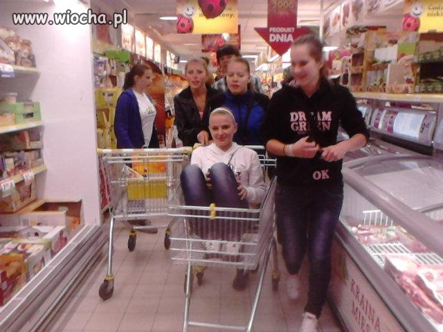 "Dzieci" w biedronce