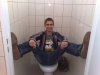  Takie tam w damskiej ubikacji.