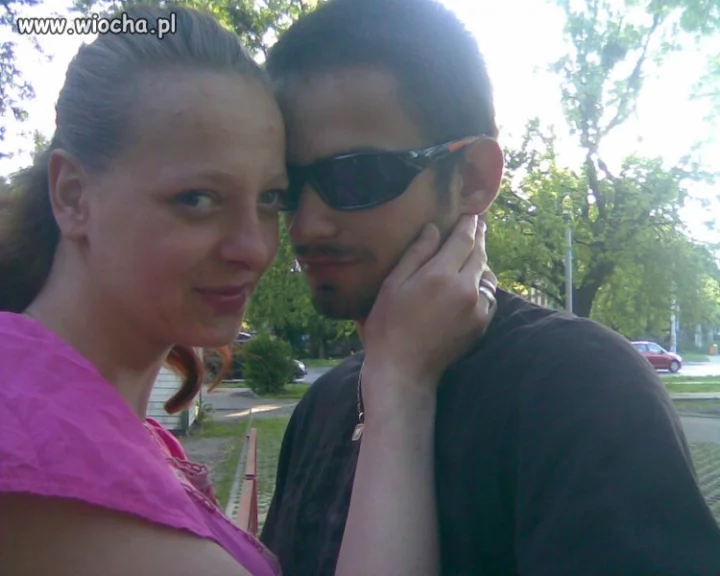 Haker ze swoją sexyy dupeczką.