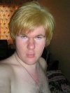 Blondyn z dzióbkiem