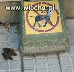 Yy..