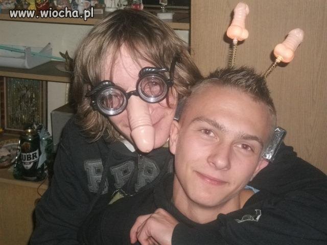 Ch..owa zabawa dzieci 
