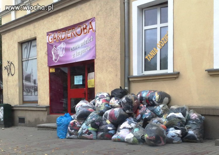 Dostawa EXTRA odzieży z importu