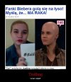 Fanki Biebera golą się na łyso