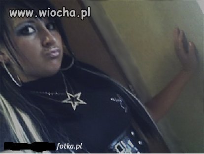 Dzióbek i tapeta musi być